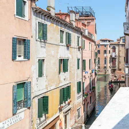The Palace 5613. Lo Studio Venezia